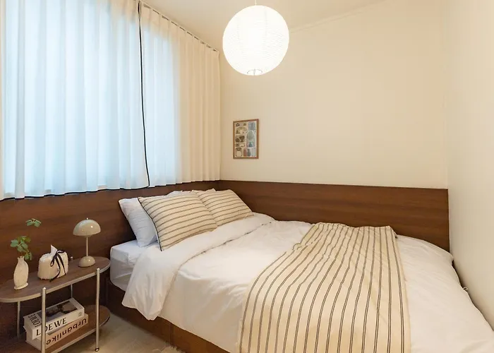 ヴィラ On - Seongsu Near Gentle Monster Yeonmujang-gil Cafe Street And Hangang Park - 3minute Walk From The Airport Bus Stop - Free Luggage Storage