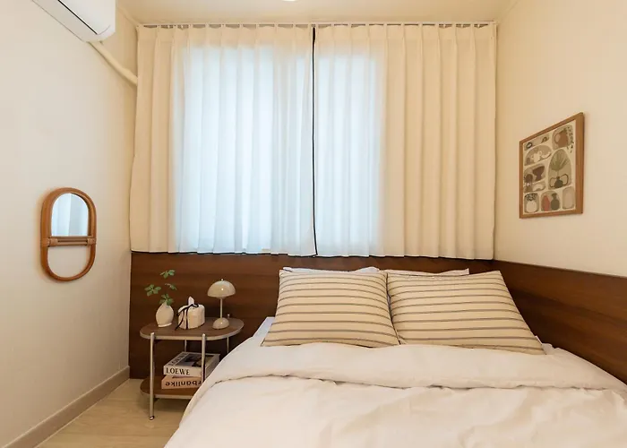 On - Seongsu Near Gentle Monster Yeonmujang-gil Cafe Street And Hangang Park - 3minute Walk From The Airport Bus Stop - Free Luggage Storage ヴィラ *